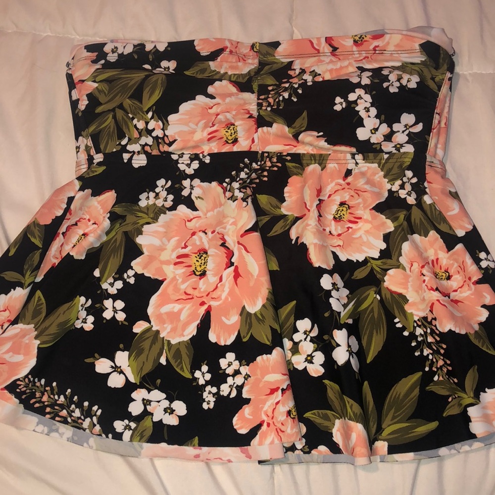 Tiered bandeau tankini top- black floral